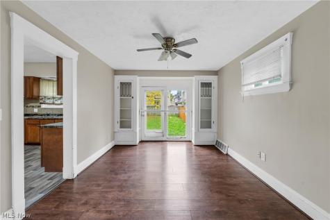 4001 Henritze Avenue Cleveland OH 44109