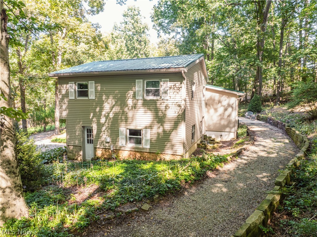29556 Township Road 209 Coshocton OH 43812