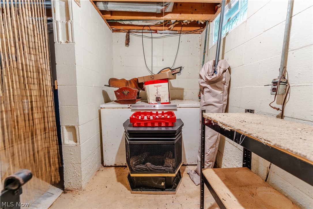 29556 Township Road 209 Coshocton OH 43812