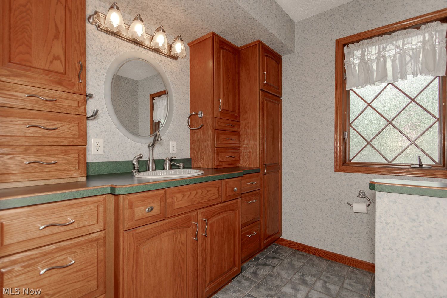1817 Stumpville Road Jefferson OH 44047