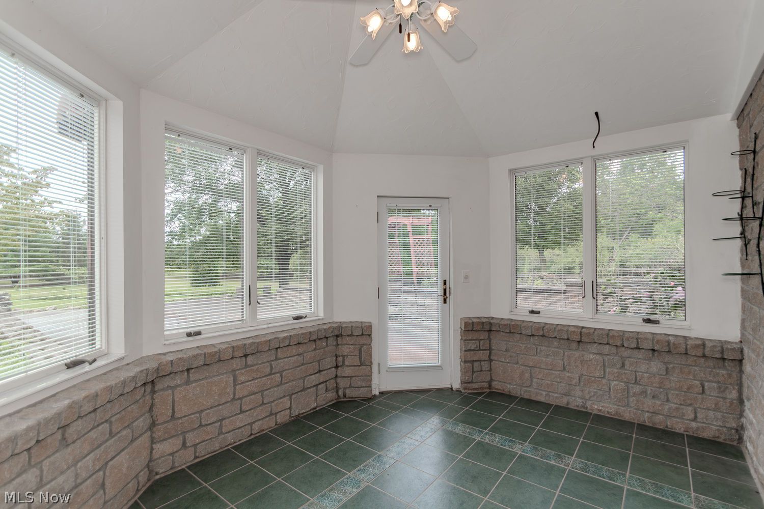 1817 Stumpville Road Jefferson OH 44047