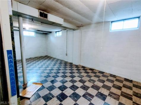 600 Eastland Avenue Akron OH 44305