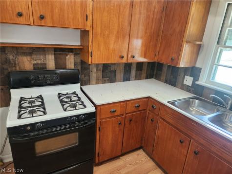 600 Eastland Avenue Akron OH 44305
