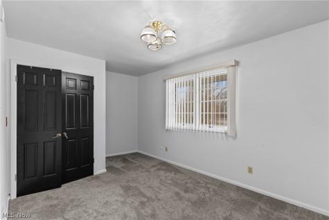 504 Greenbrier Court Steubenville OH 43953