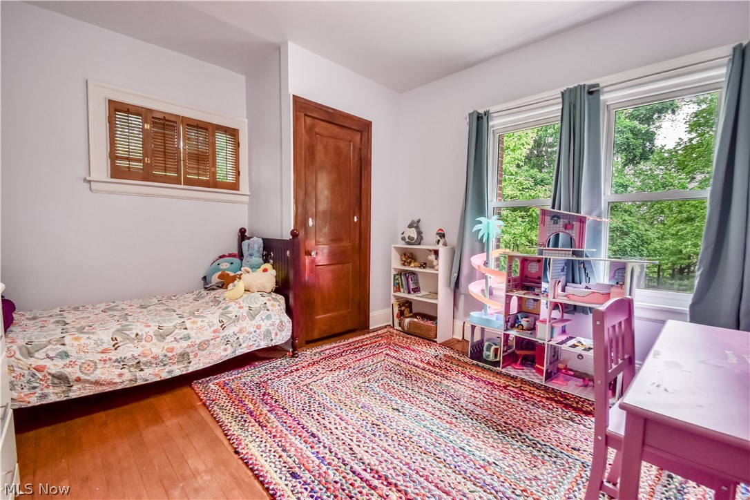 1220 Yellowstone Road Cleveland Heights OH 44121