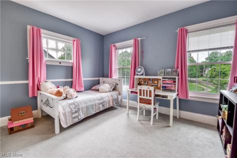 1220 Yellowstone Road Cleveland Heights OH 44121