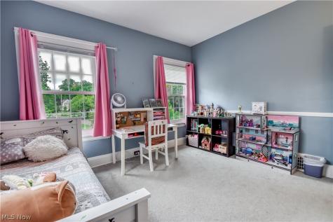 1220 Yellowstone Road Cleveland Heights OH 44121