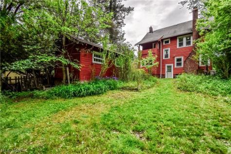 1220 Yellowstone Road Cleveland Heights OH 44121