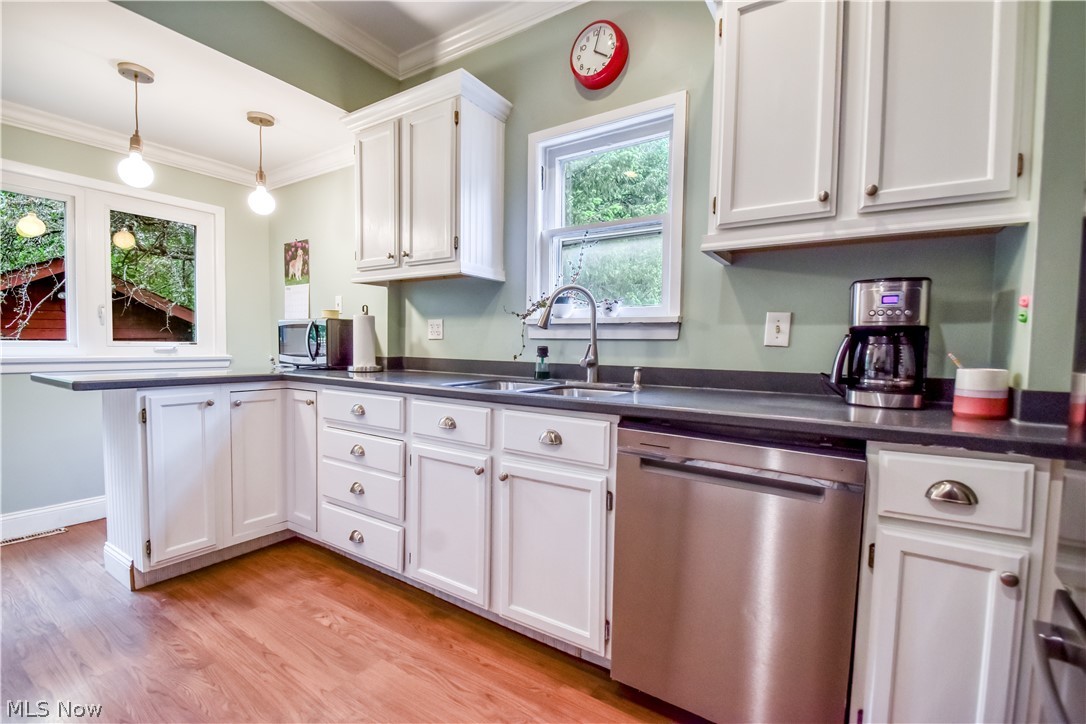 1220 Yellowstone Road Cleveland Heights OH 44121