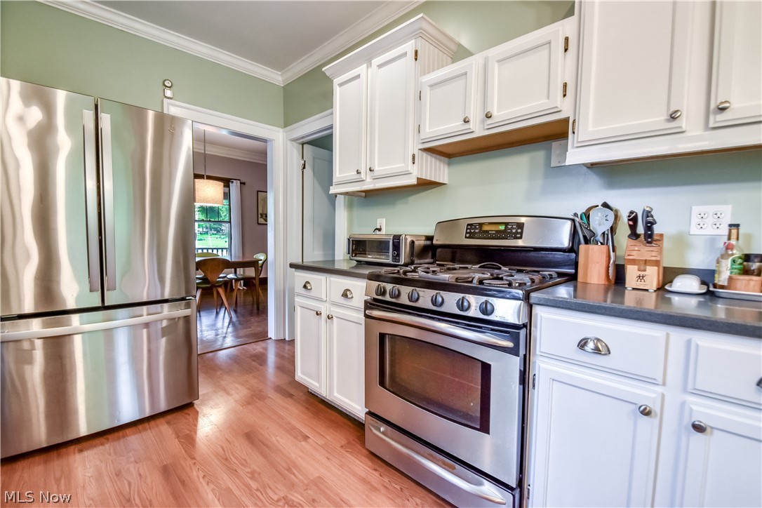 1220 Yellowstone Road Cleveland Heights OH 44121