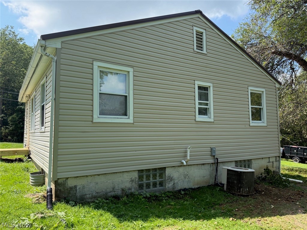 4966 Collins Drive Newton Falls OH 44444