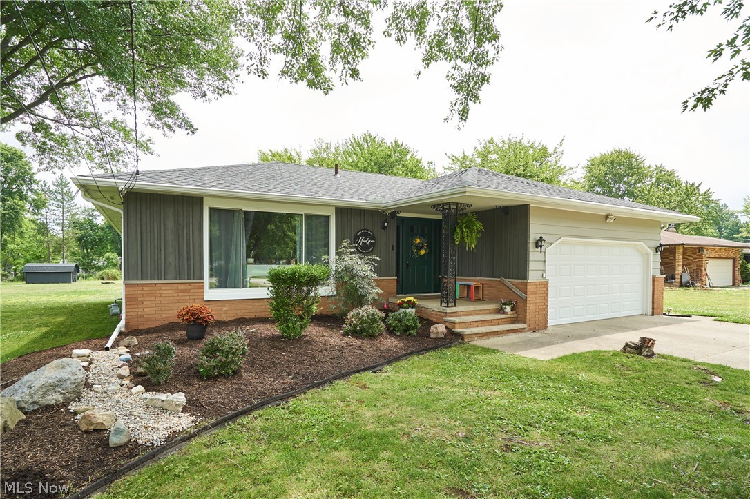 8223 Wesley Drive Strongsville OH 44136