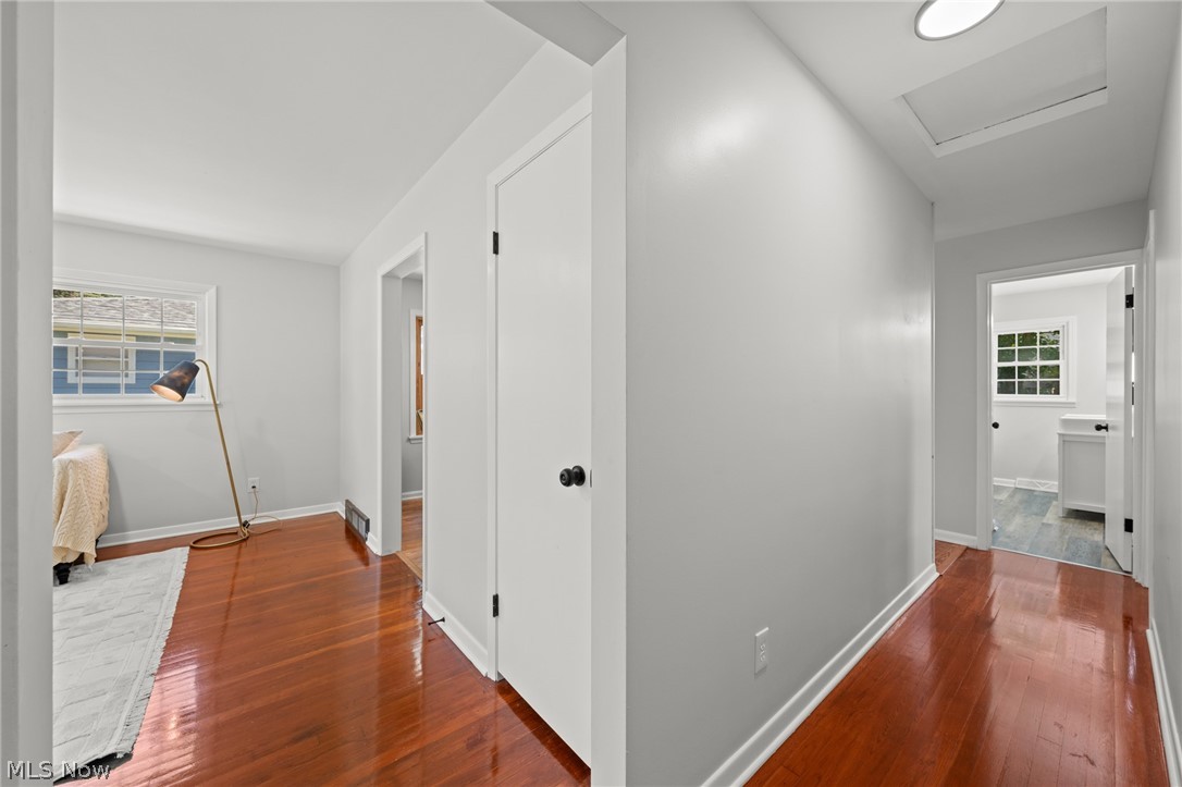 2876 Farmdale Road Akron OH 44312