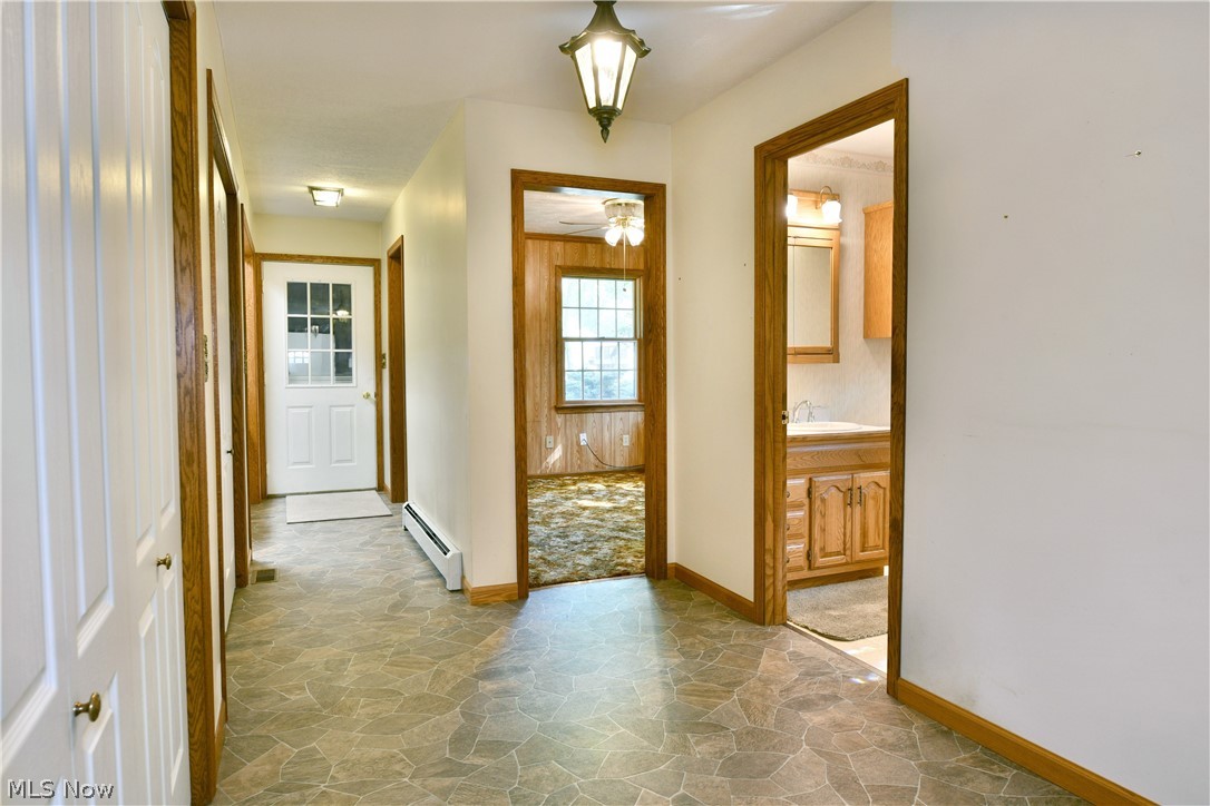 211 Fox Run Cortland OH 44410