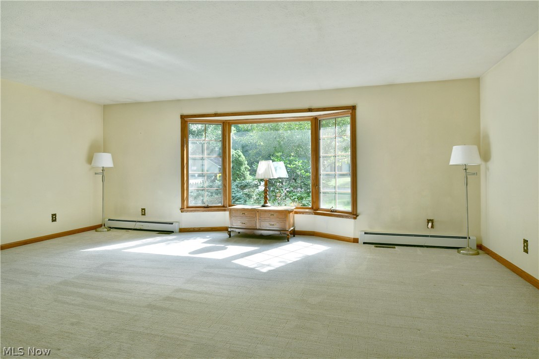 211 Fox Run Cortland OH 44410