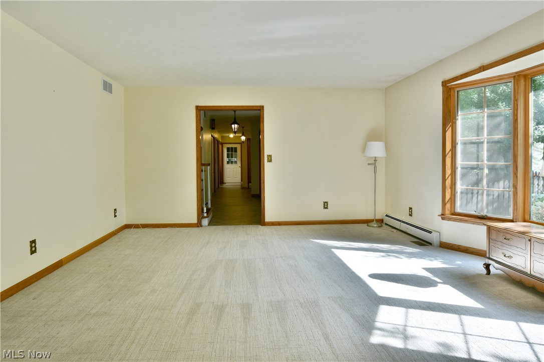 211 Fox Run Cortland OH 44410