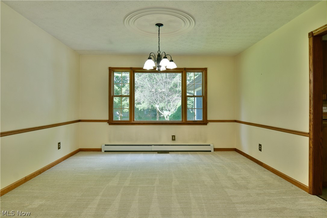 211 Fox Run Cortland OH 44410