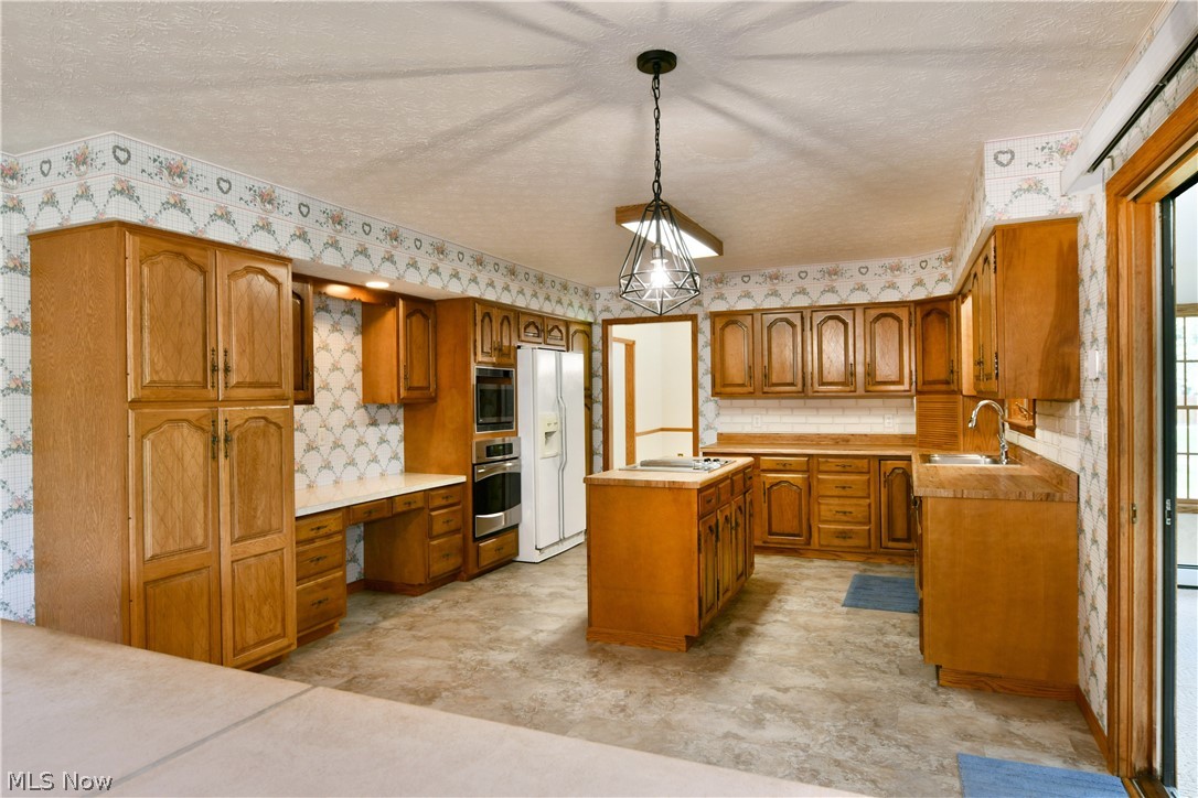 211 Fox Run Cortland OH 44410