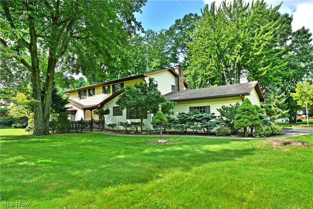 211 Fox Run Cortland OH 44410