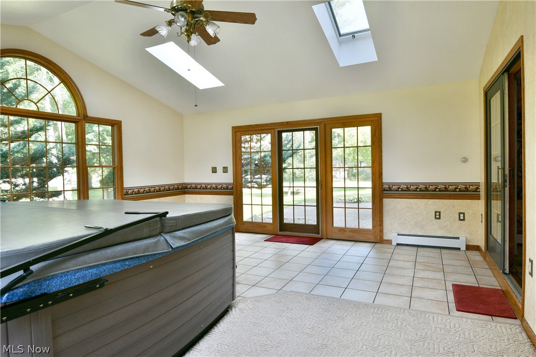 211 Fox Run Cortland OH 44410