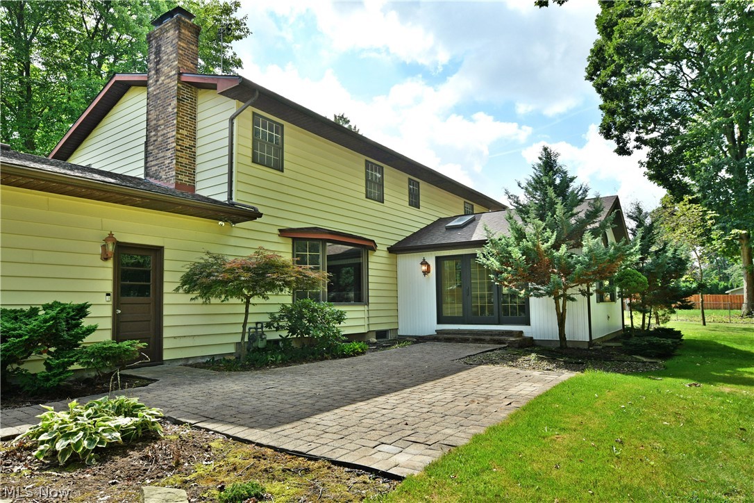 211 Fox Run Cortland OH 44410