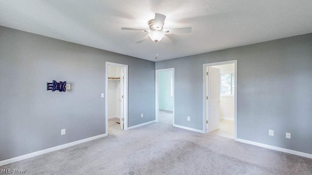2045 Howard Street NE Hartville OH 44632