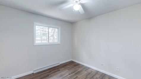 2045 Howard Street NE Hartville OH 44632
