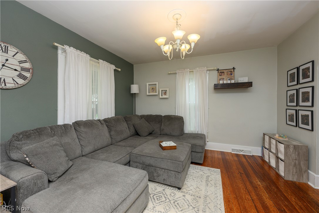 1428 Chestnut Street Dover OH 44622