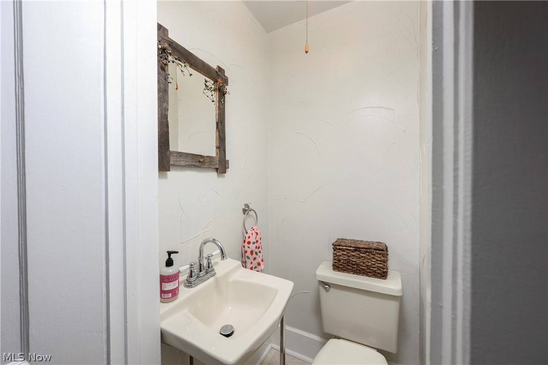 1428 Chestnut Street Dover OH 44622