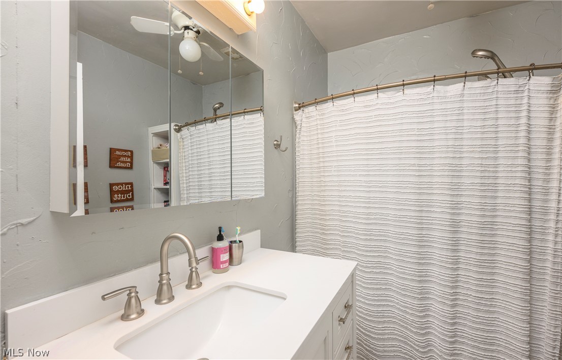 1428 Chestnut Street Dover OH 44622