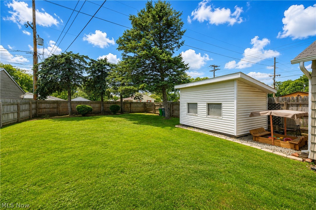 1428 Chestnut Street Dover OH 44622