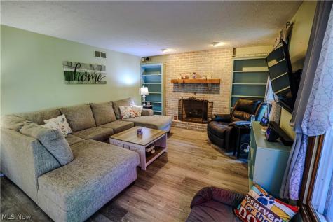 2337 Reno Drive Louisville OH 44641