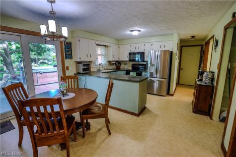 2337 Reno Drive Louisville OH 44641