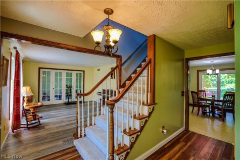 2337 Reno Drive Louisville OH 44641