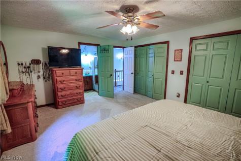 2337 Reno Drive Louisville OH 44641