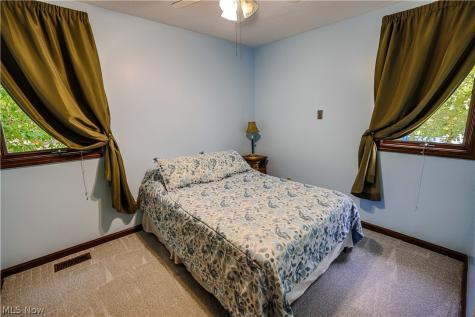2337 Reno Drive Louisville OH 44641