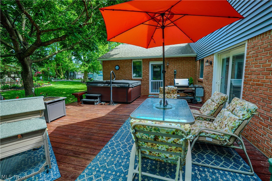 2337 Reno Drive Louisville OH 44641