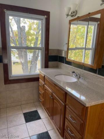 1396 Madison Avenue Lorain OH 44053