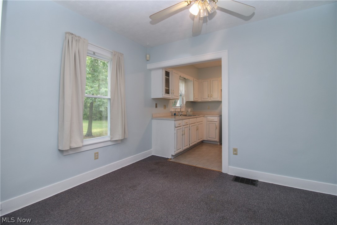 1069 Raymond Street NW Warren OH 44485