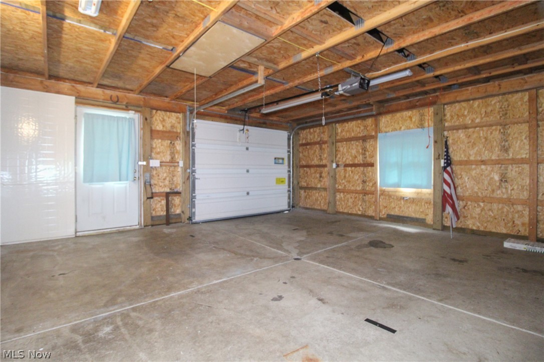 1069 Raymond Street NW Warren OH 44485