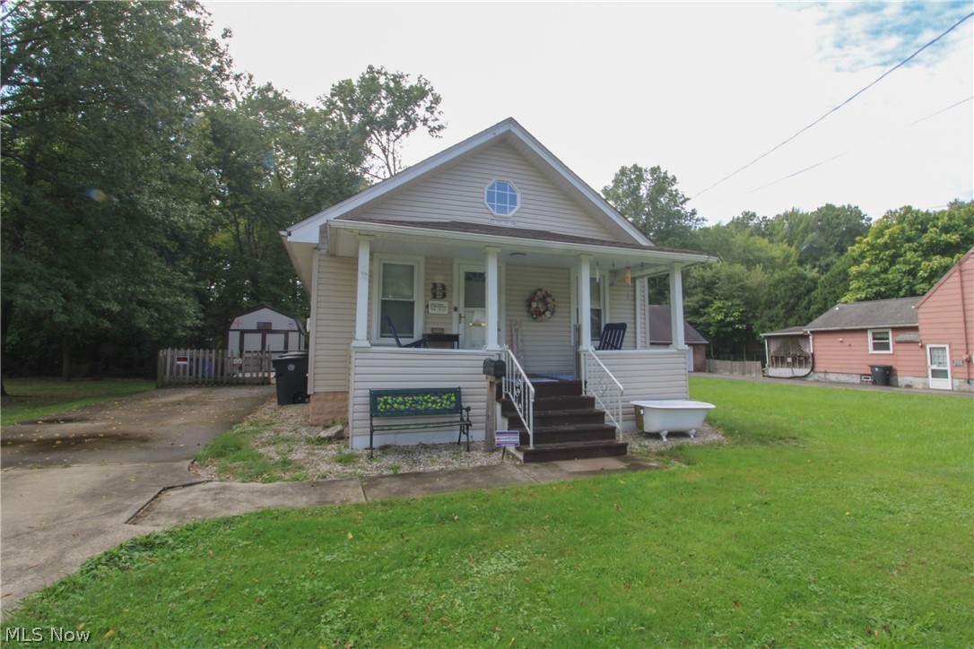 1069 Raymond Street NW Warren OH 44485