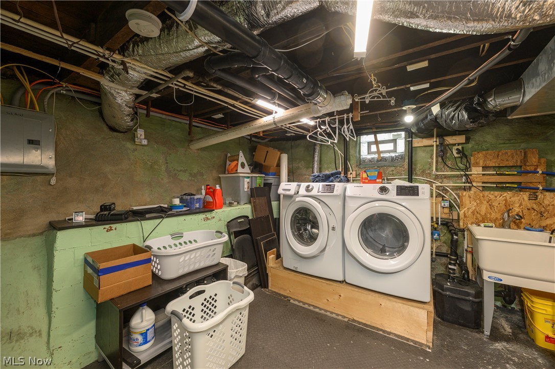 372 Park Avenue SW Bolivar OH 44612