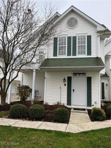 391 Vista Circle North Olmsted OH 44070