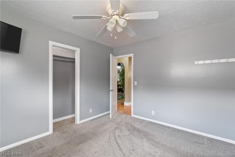 543 Edith Avenue Akron OH 44312