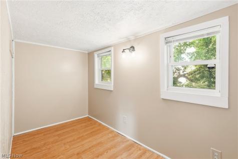 285 Sumner Court Akron OH 44311