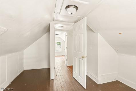 285 Sumner Court Akron OH 44311
