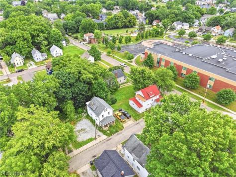285 Sumner Court Akron OH 44311
