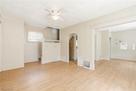 285 Sumner Court Akron OH 44311