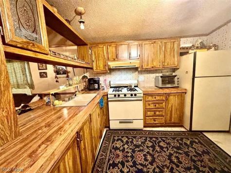 6315 Amanda Ravenna OH 44266