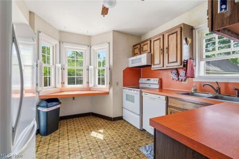 1220 28th Street NE Canton OH 44714
